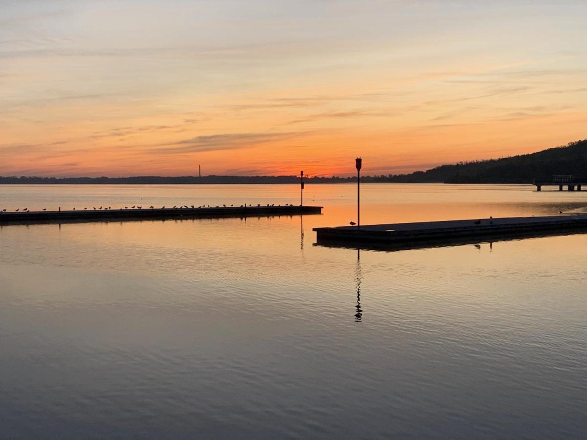 Villa Hausboote Marina Braunsbedra Esterno foto
