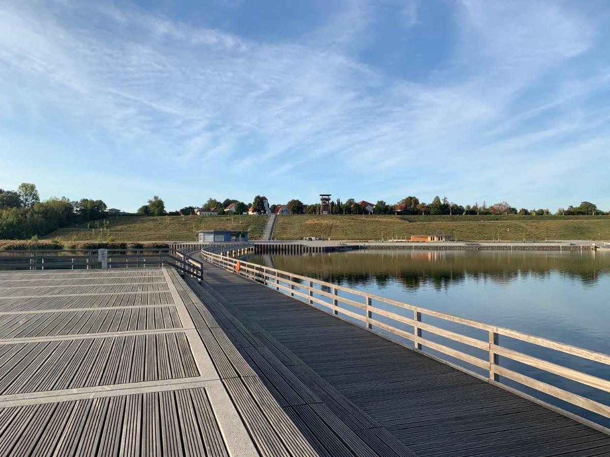Villa Hausboote Marina Braunsbedra Esterno foto
